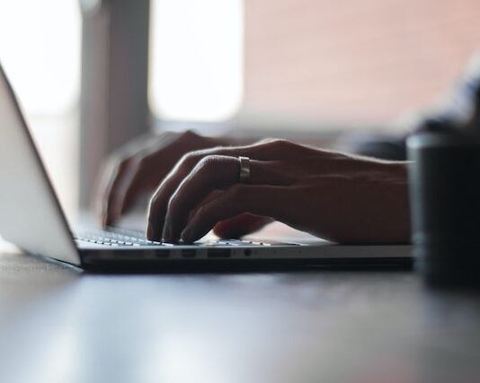 Jak zbudować zaangażowaną społeczność wokół twojego biznesu e-commerce?
